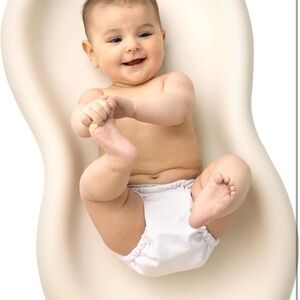 Keekaroo Peanut changer